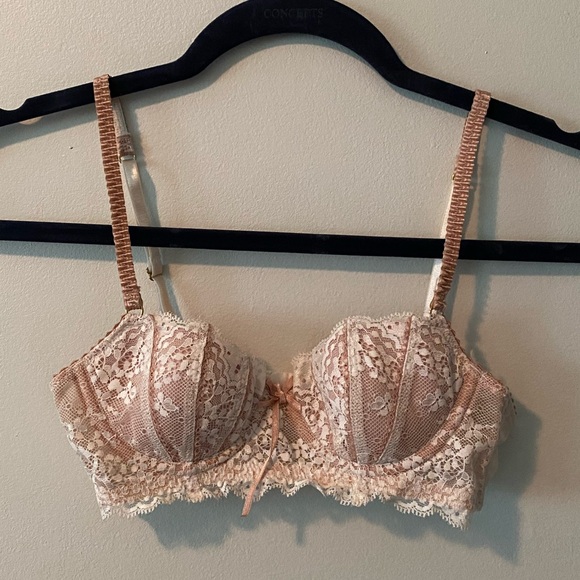 Delicate Lace Luxury Elle Macpherson Lingerie Bra - Picture 2 of 3